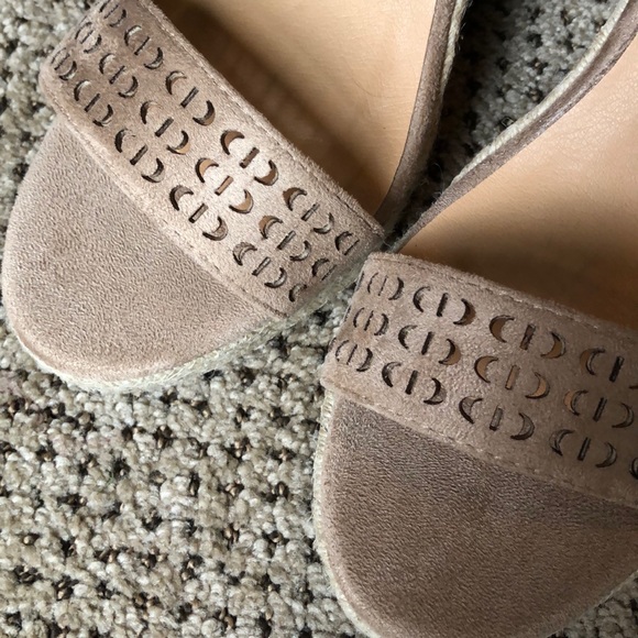 SOLD!!!!!!!NWOT Forever shoes size 8. - Picture 2 of 8